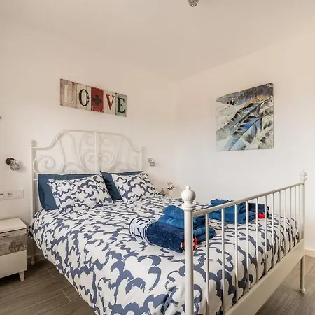 Brisa Marina Ocean View Апартаменты Антигуа